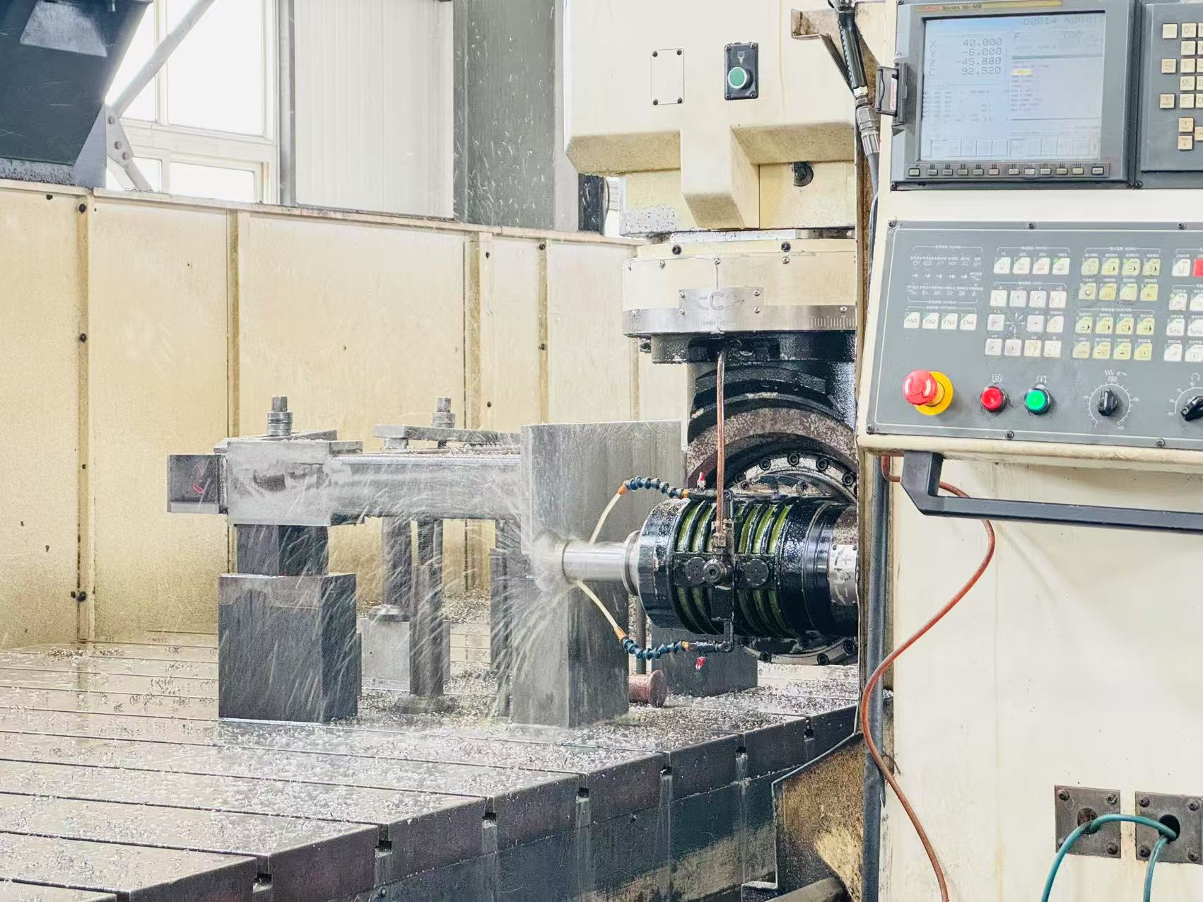 大型製缶加工事業部