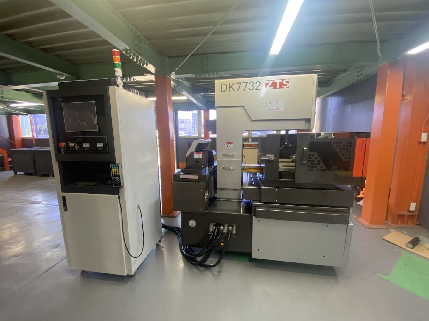 国内自社工場・知立工場